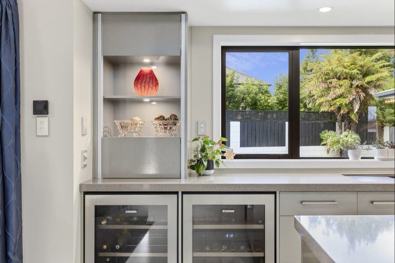 Photo of property in 262 Shakespeare Street, Leamington, Cambridge, 3432