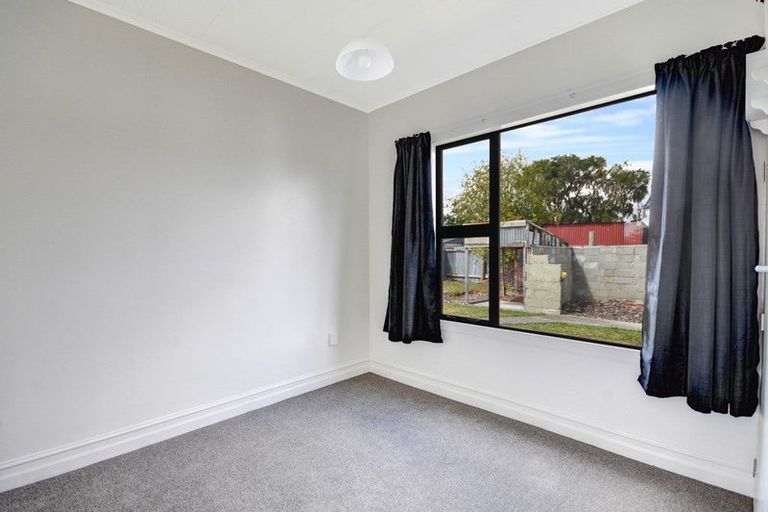 Photo of property in 4 Cross Street, Milton, 9220