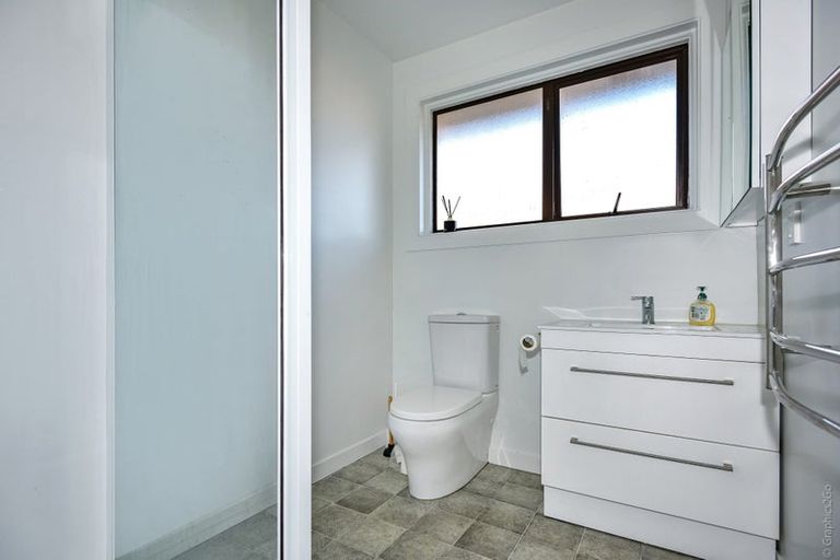 Photo of property in 46 Athol Terrace, Upper Riccarton, Christchurch, 8041