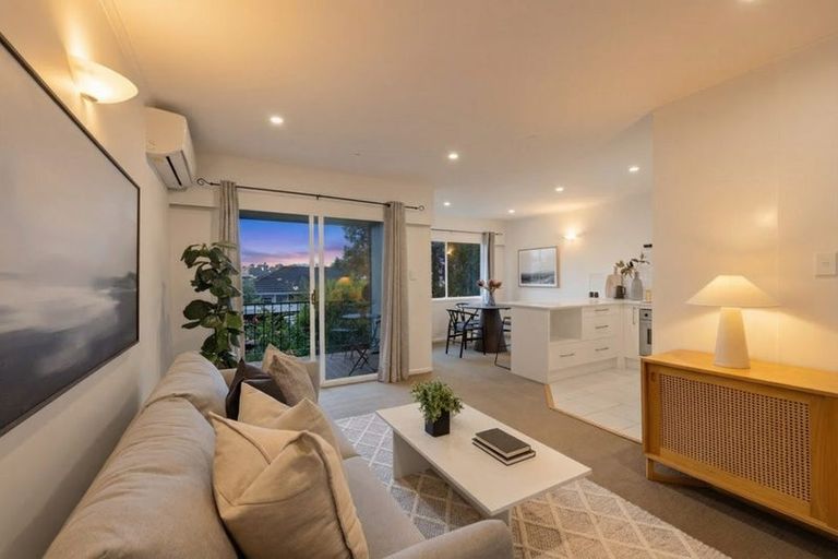 Photo of property in 15/83 Lake Road, Devonport, Auckland, 0622