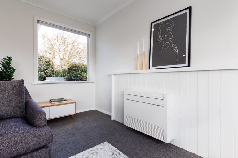 Photo of property in 6 Cremorne Avenue, Hokowhitu, Palmerston North, 4410