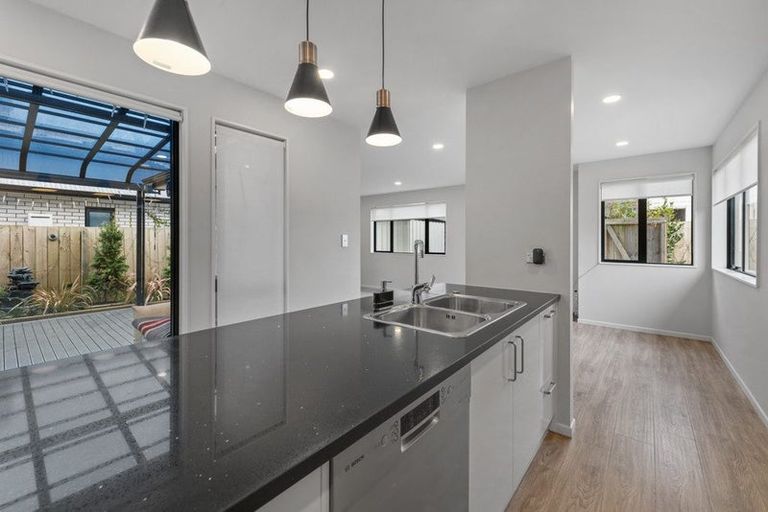 Photo of property in 49 Matata Drive, Takanini, 2112