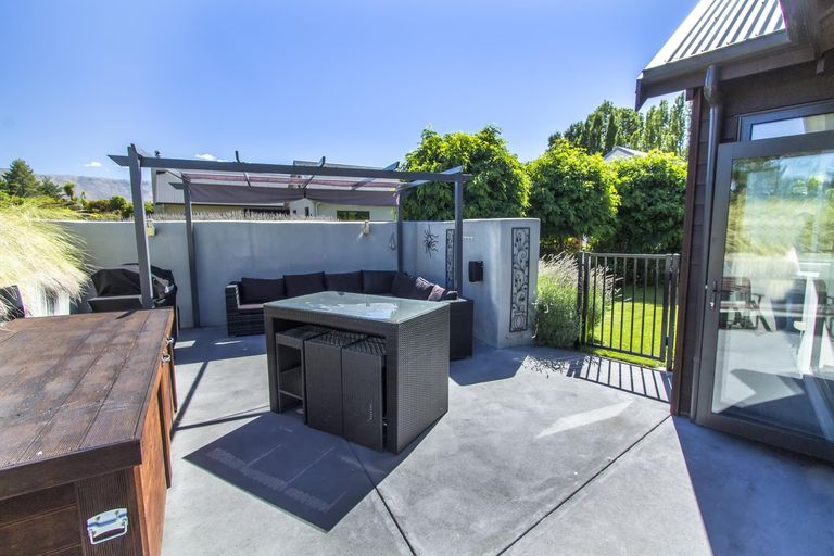 Photo of property in 9 The Dunes, Cromwell, 9310