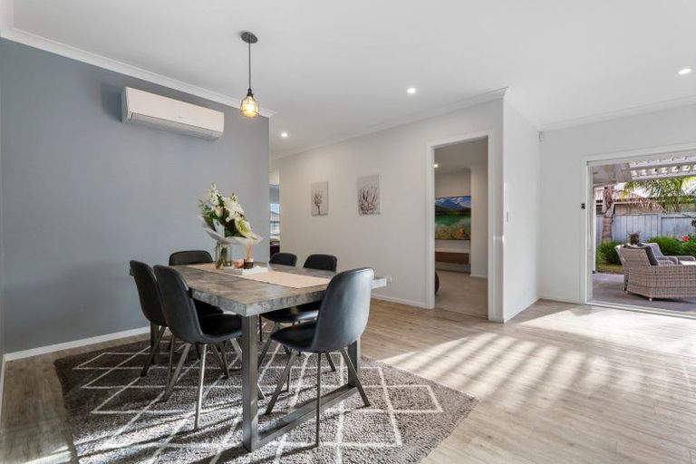 Photo of property in 7 Raiha Street, Papamoa Beach, Papamoa, 3118