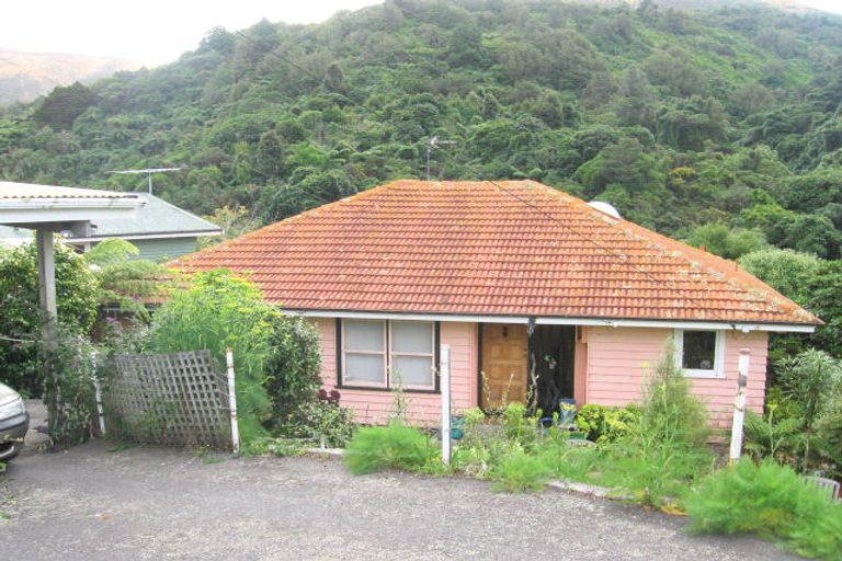 Photo of property in 10 Silverstream Road, Crofton Downs, Wellington, 6035