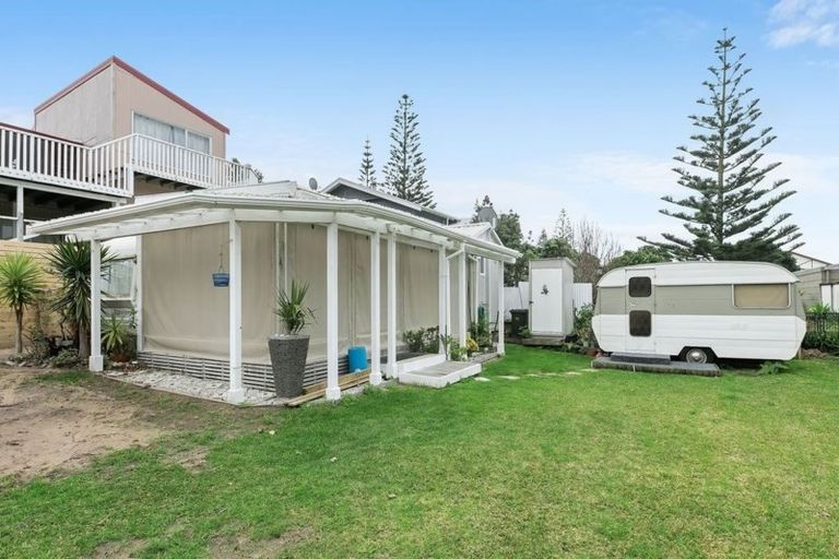 Photo of property in 183a Seaforth Road, Waihi Beach, 3611