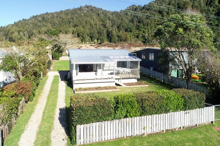Photo of property in 325 State Highway 30, Lake Rotoma, Rotorua, 3074