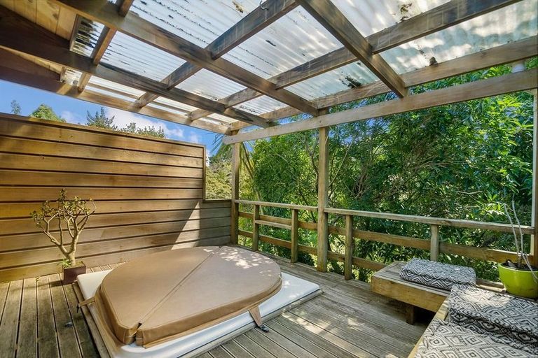 Photo of property in 1/55 James Evans Drive, Northcote, Auckland, 0627