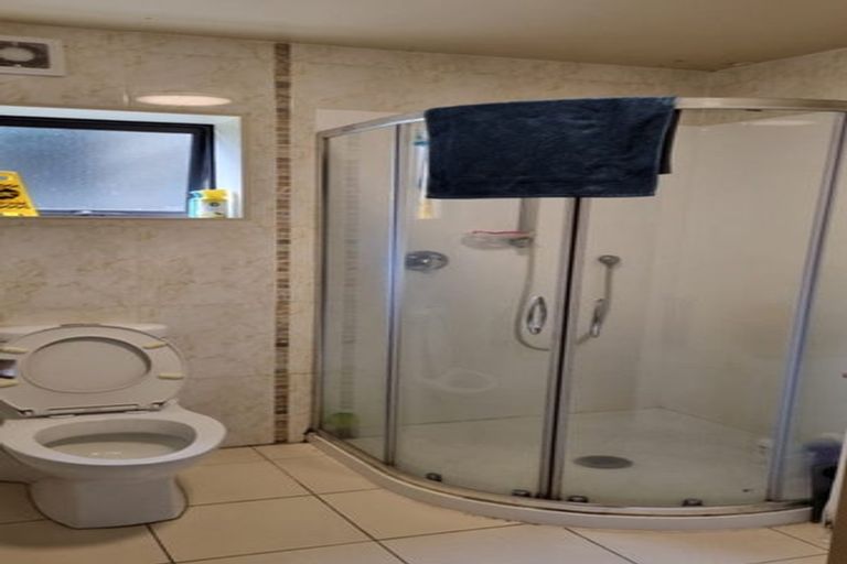 Photo of property in 71 Kittiwake Drive, Schnapper Rock, Auckland, 0632