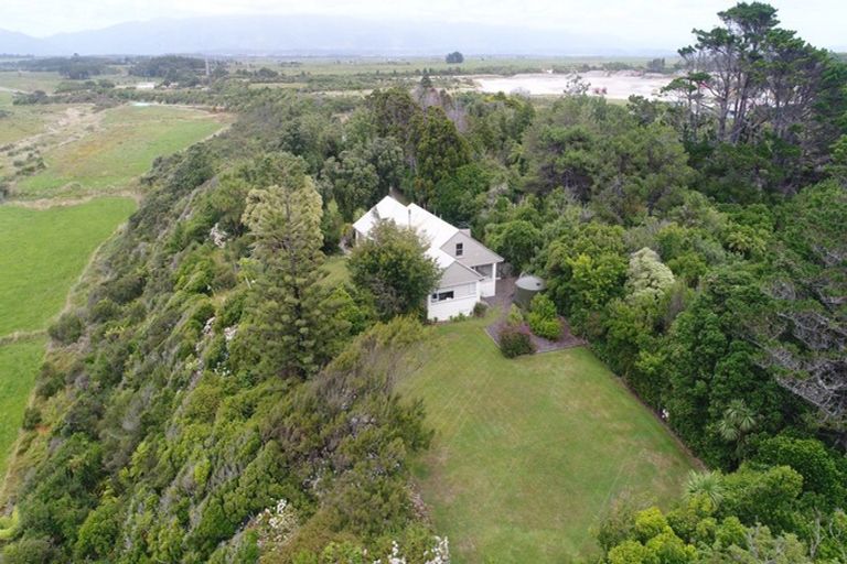Photo of property in 888 Cape Foulwind Road, Cape Foulwind, Westport, 7892
