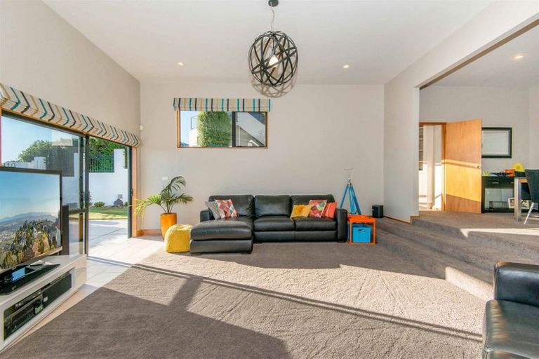 Photo of property in 15 Plains View, Mount Pleasant, Christchurch, 8081