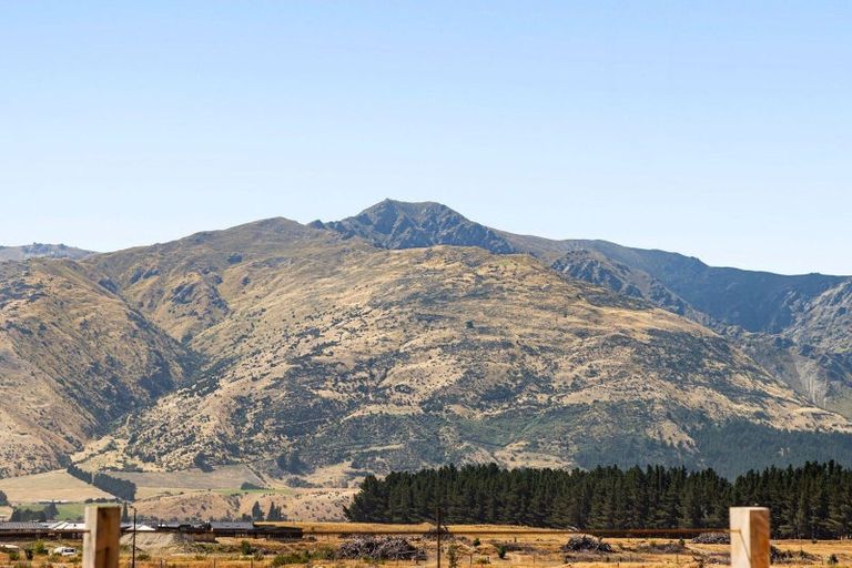 Photo of property in 91 Lost Burn Road, Lake Hawea, 9382