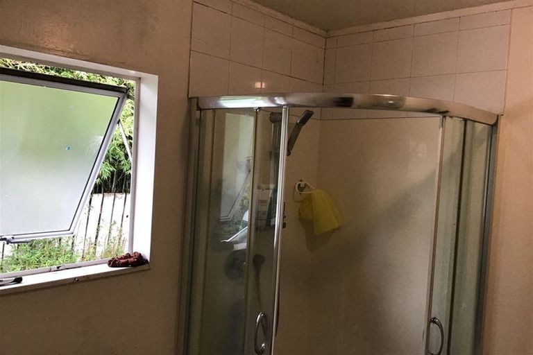 Photo of property in 4/52 Tudor Road, Henderson, Auckland, 0610