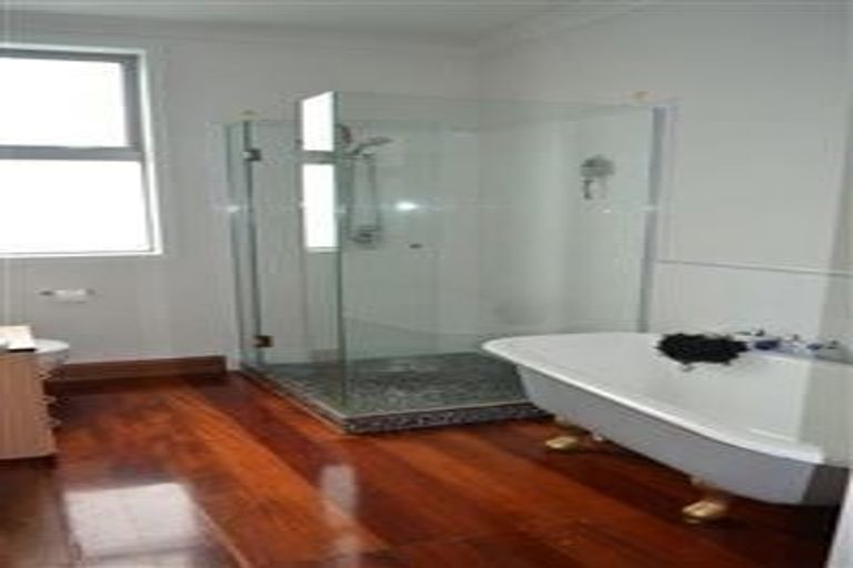 Photo of property in 5 Valley Street, Island Bay, Wellington, 6023