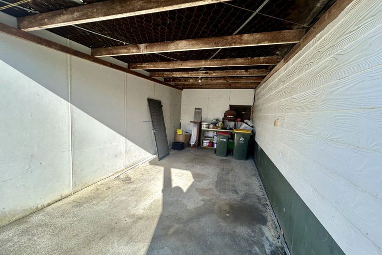 Photo of property in 2/14 Leven Lane, Totara Heights, Auckland, 2105