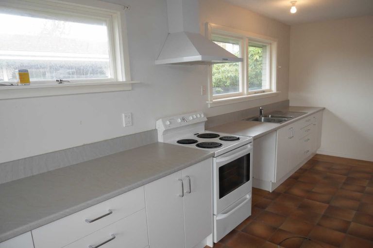 Photo of property in 75 Maidstone Road, Ilam, Christchurch, 8041