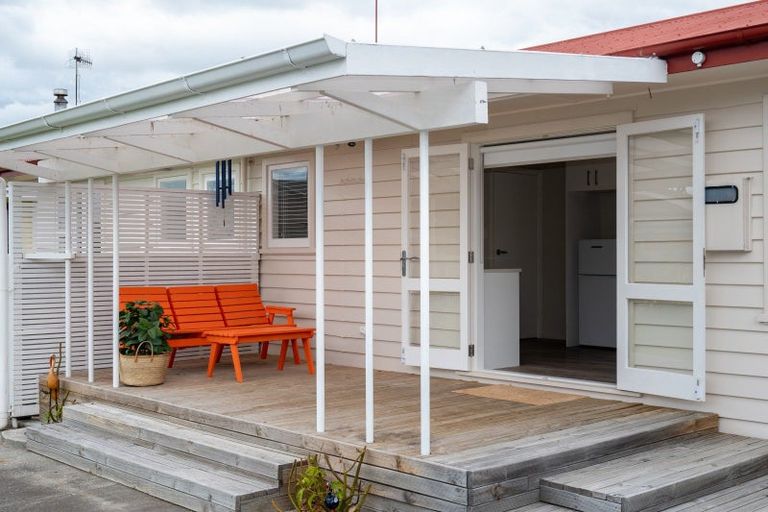 Photo of property in 60 Wycliffe Street, Onekawa, Napier, 4110