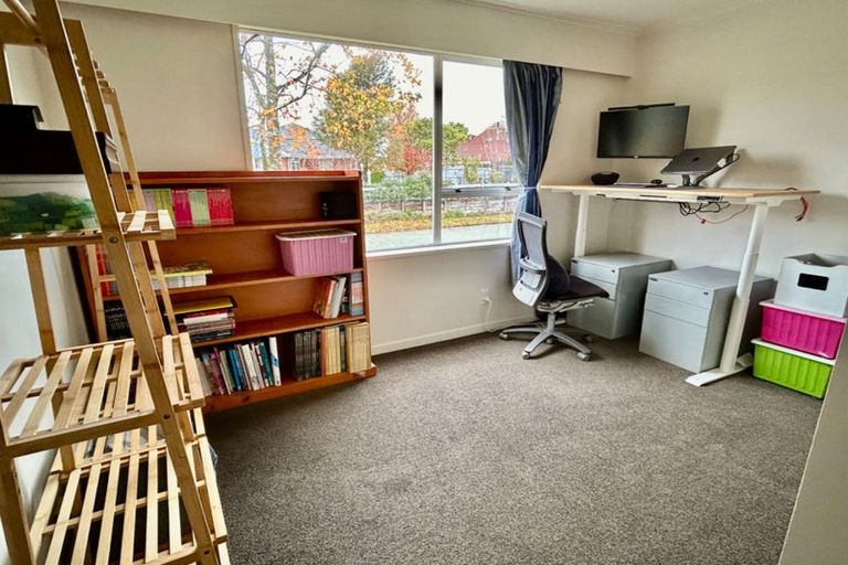 Photo of property in 15 Muir Avenue, Halswell, Christchurch, 8025