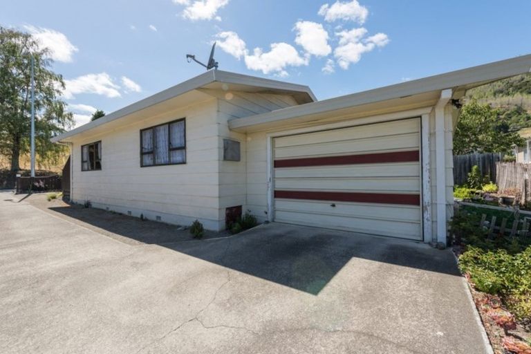 Photo of property in 2/56 Motueka Street, Nelson South, Nelson, 7010