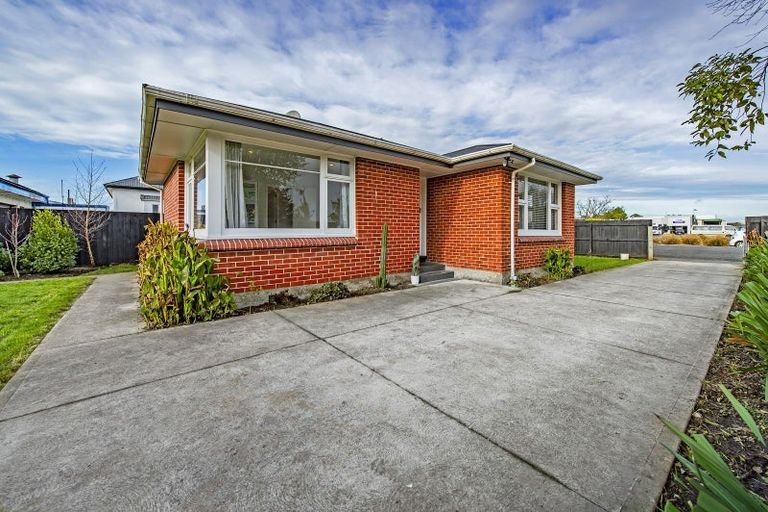 Photo of property in 16 Carew Street, Kaiapoi, 7630