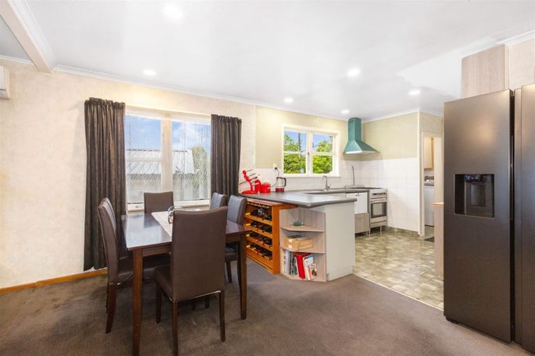 Photo of property in 5 The Strand, Wainuiomata, Lower Hutt, 5014