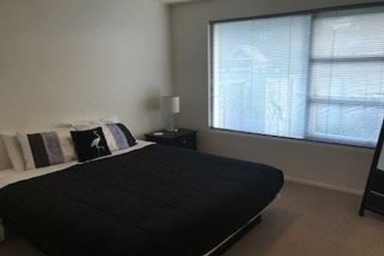 Photo of property in 10/10 Blomfield Spa, Takapuna, Auckland, 0622