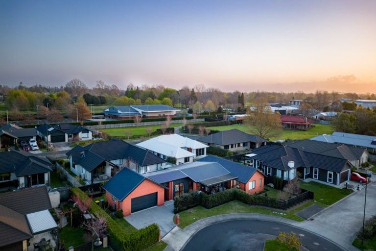 Photo of property in 17 Kowhai Drive, Cambridge, 3434