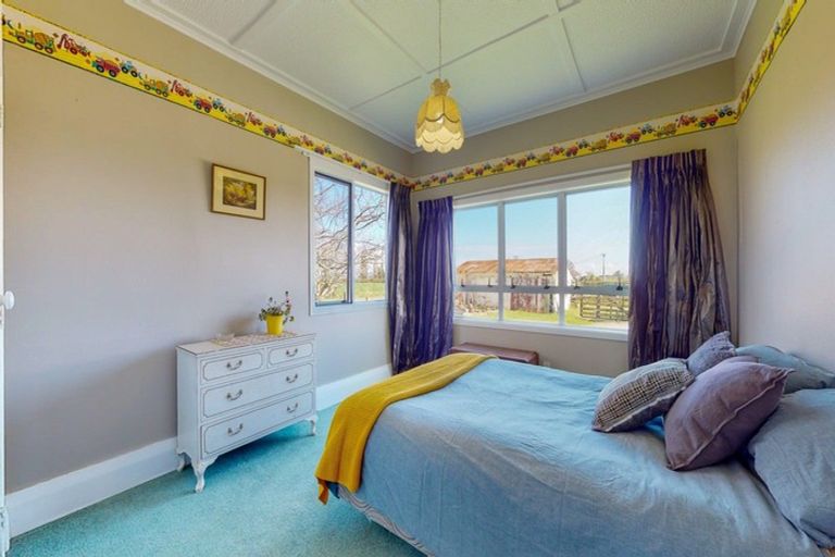 Photo of property in 68 Cadman Road, Dannevirke, 4930