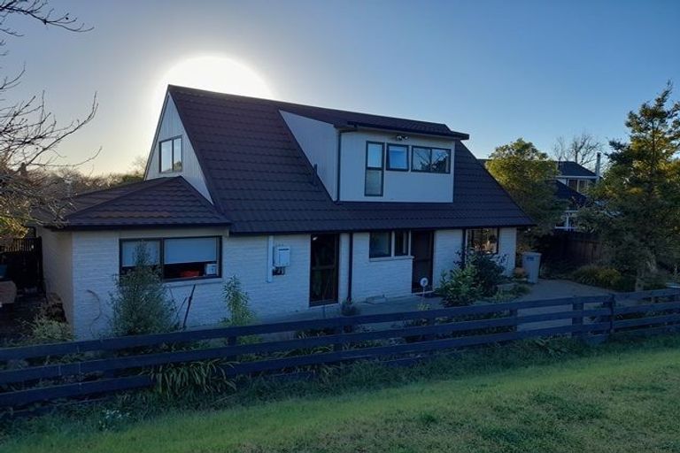 Photo of property in 77a Waterloo Crescent, Hokowhitu, Palmerston North, 4410