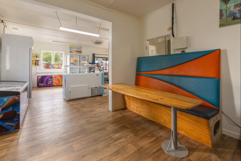 Photo of property in 11 Abercromby Street, Porangahau, 4293