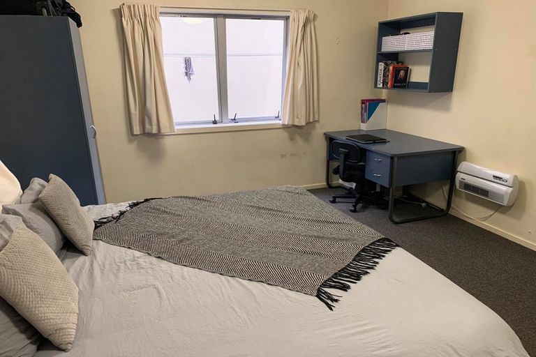 Photo of property in Basin Reserve Complex, 7/4 Sussex Street, Mount Cook, Wellington, 6021