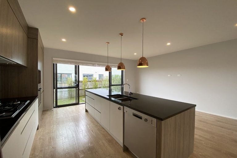 Photo of property in 20 Kiwa Crescent, Gulf Harbour, Whangaparaoa, 0930