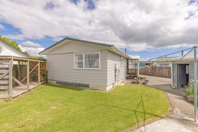 Photo of property in 25 George Street, Pahiatua, 4910