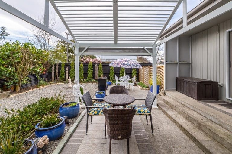 Photo of property in 2 Wood Street, Greytown, 5712