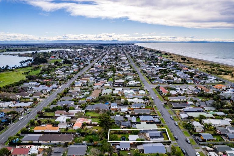 Photo of property in 280 Pine Avenue, South New Brighton, Christchurch, 8062