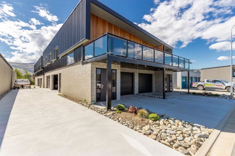 Photo of property in 26 Monaco Drive, Cromwell, 9384