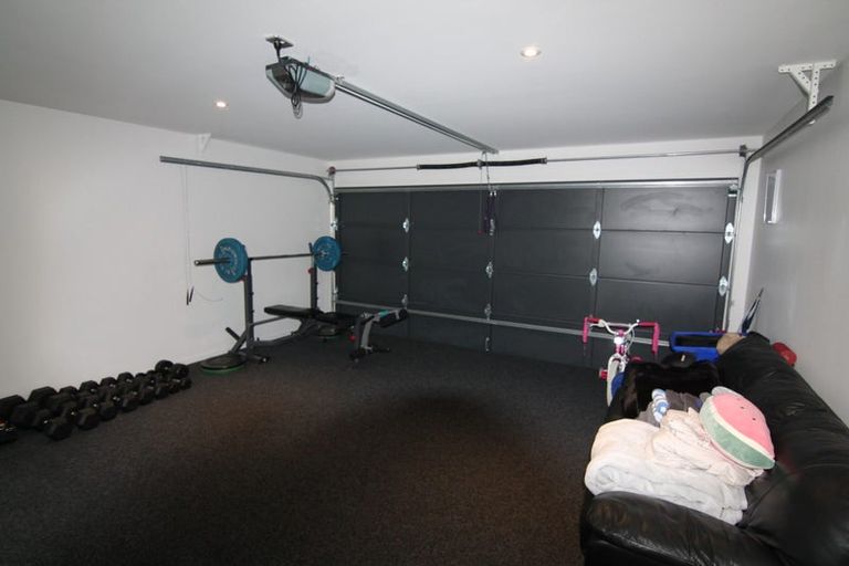 Photo of property in 5b Rimu Road, Mangere Bridge, Auckland, 2022