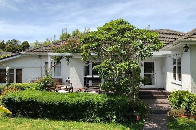 Photo of property in 121 Karori Road, Karori, Wellington, 6012