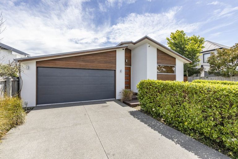 Photo of property in 137 Caledonian Road, St Albans, Christchurch, 8014