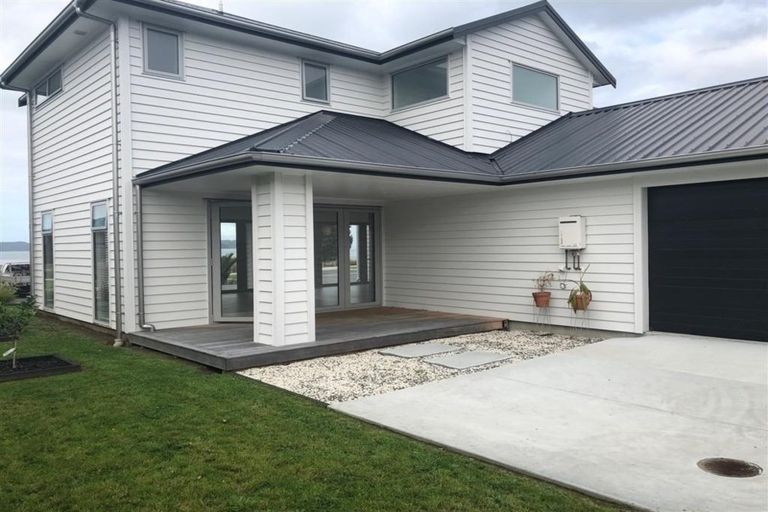 Photo of property in 2 Trevally Place, Snells Beach, 0920