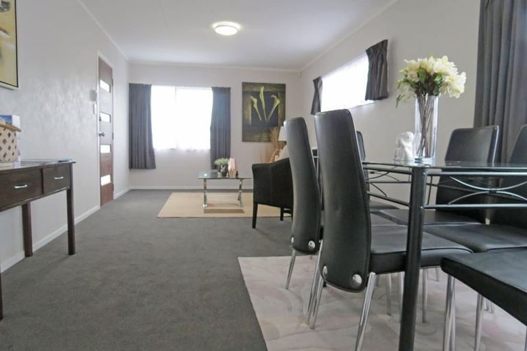 Photo of property in 75a Willis Road, Papakura, 2110