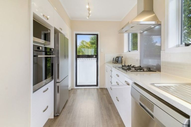 Photo of property in 28a Clyde Street, Utuhina, Rotorua, 3015