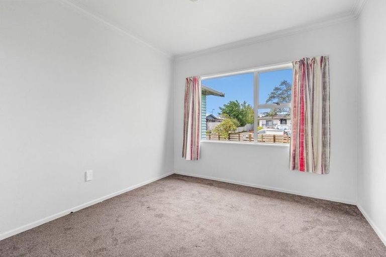 Photo of property in 23 Stirling Street, Levin, 5510
