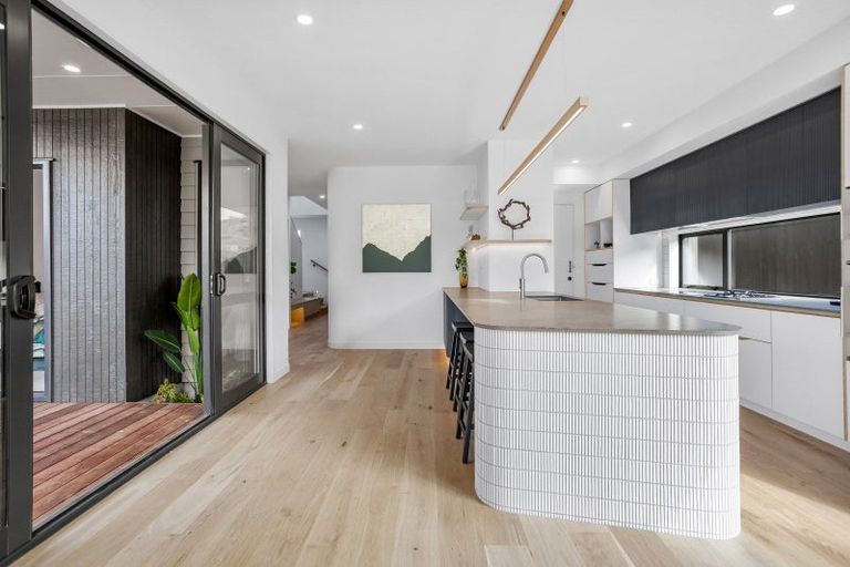 Photo of property in 183 Te Oneroa Way, Long Bay, Auckland, 0630