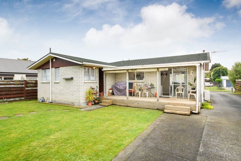 Photo of property in 9 Kimberley Grove, Westbrook, Palmerston North, 4412