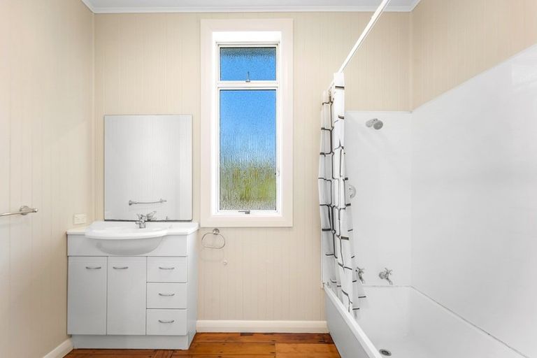 Photo of property in 18a Bush Street, Naenae, Lower Hutt, 5011