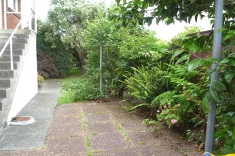 Photo of property in 1/24 Gordon Avenue, Milford, Auckland, 0620