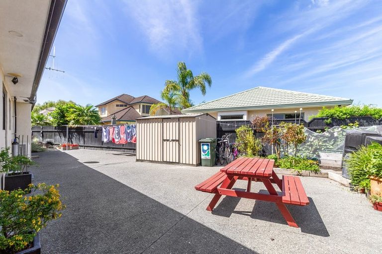 Photo of property in 11 Rutland Place, Taradale, Napier, 4112