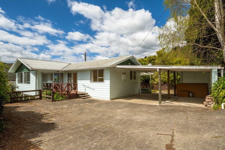 Photo of property in 685 Queen Charlotte Drive, Havelock, Picton, 7281