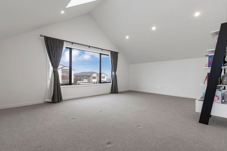 Photo of property in 28 Harvest Avenue, Orewa, 0931